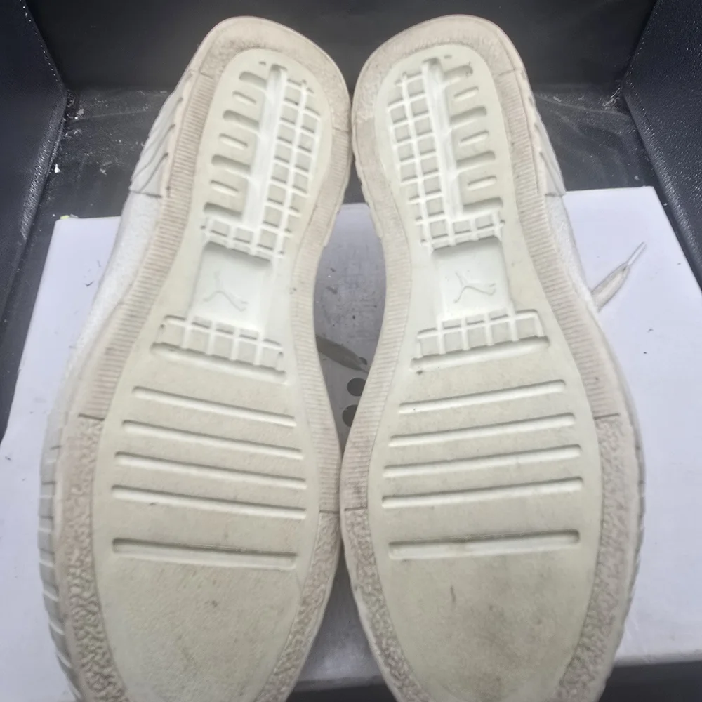 Puma‎ Cream Suede Sneakers Lace Up Women Size 9.5